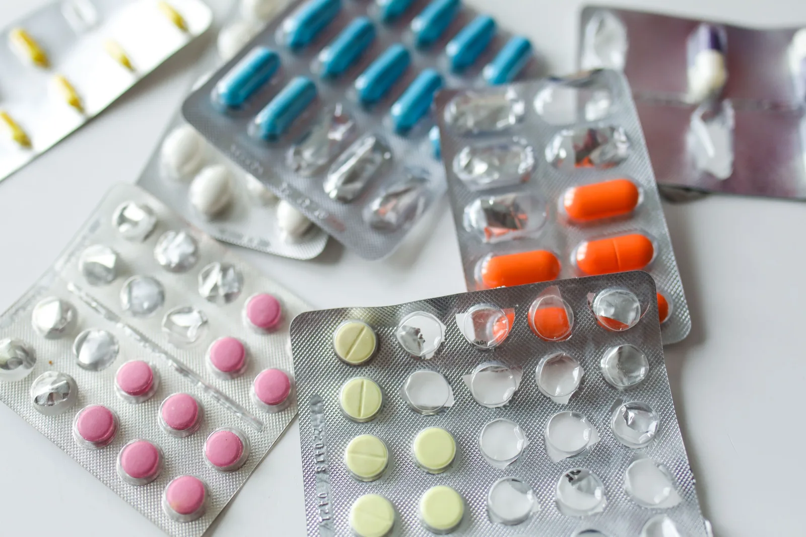 Kepala BPOM Sebut Semua Obat dan Vaksin Wajib Cantumkan Harga Tertinggi di Label